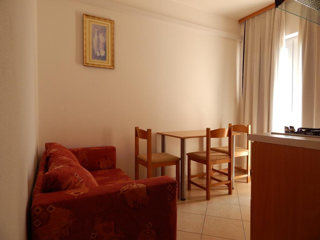 Apartments Marija Pag Town Szoba fotó